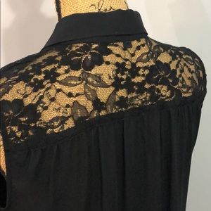 Express Sleeveless Blouse with Lace Shoulder sz S